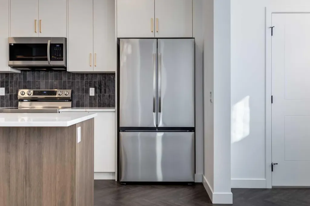 37 Sora Passage SE Calgary AB T3S 1C4