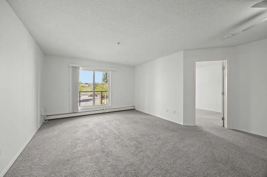 260 Shawville Way SE Calgary AB T2Y 3Z7