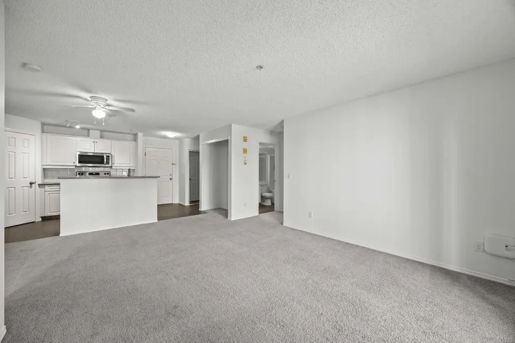 260 Shawville Way SE Calgary AB T2Y 3Z7