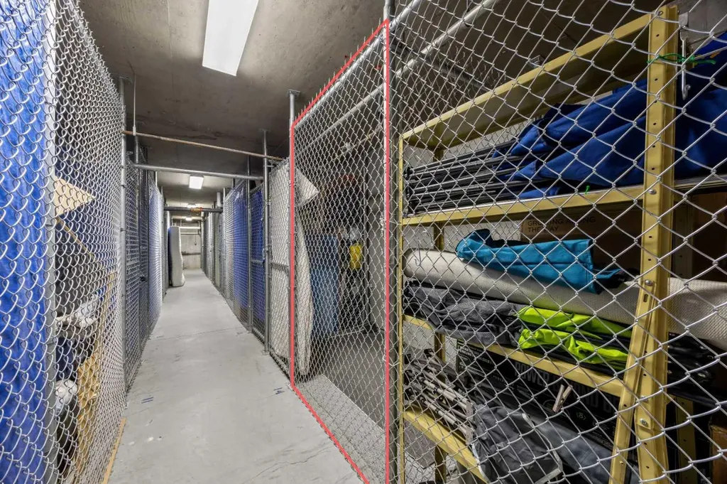 260 Shawville Way SE Calgary AB T2Y 3Z7
