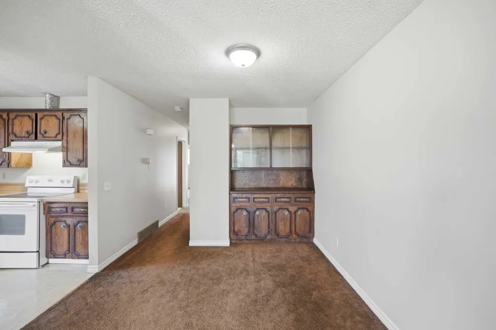 62 Templeson Crescent NE Calgary AB T1Y5L8