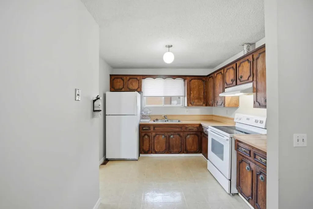 62 Templeson Crescent NE Calgary AB T1Y5L8
