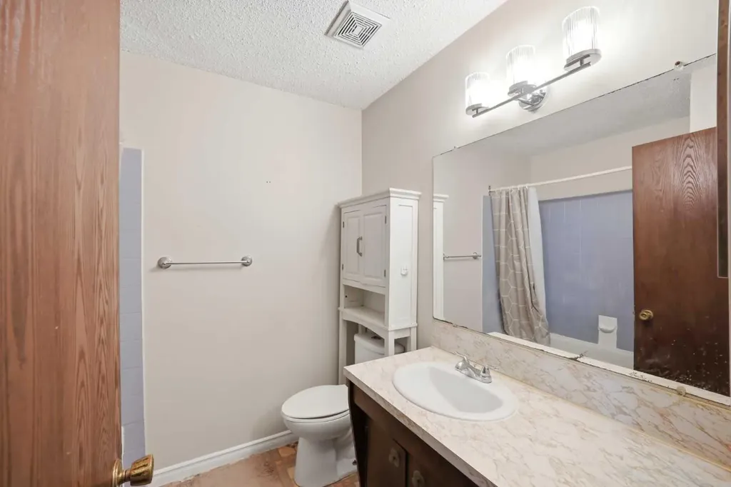 62 Templeson Crescent NE Calgary AB T1Y5L8