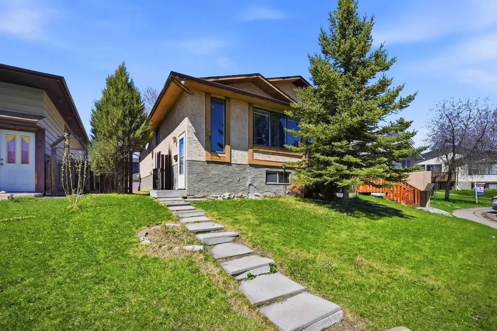 62 Templeson Crescent NE Calgary AB T1Y5L8