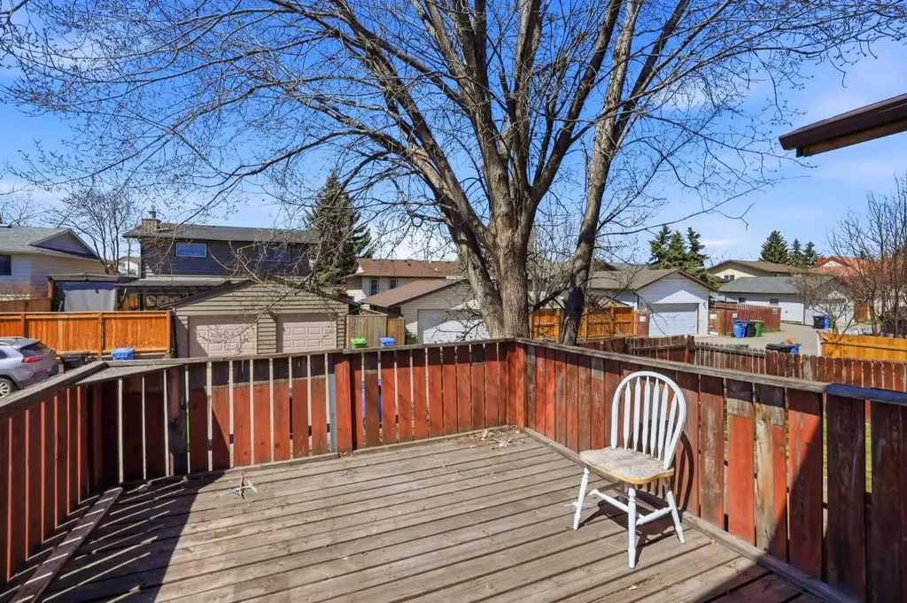 62 Templeson Crescent NE Calgary AB T1Y5L8