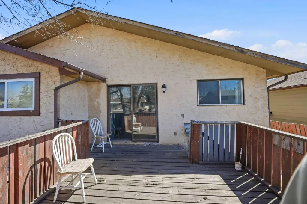 62 Templeson Crescent NE Calgary AB T1Y5L8