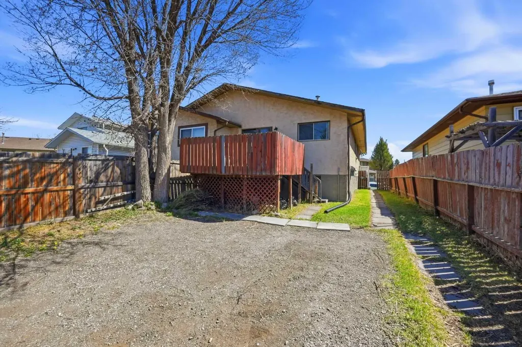 62 Templeson Crescent NE Calgary AB T1Y5L8