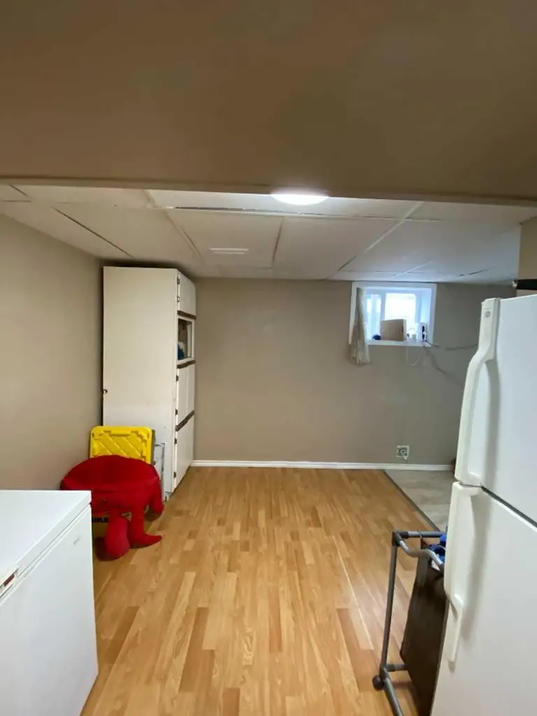 23 Pine Avenue W Brooks AB T1A0A1