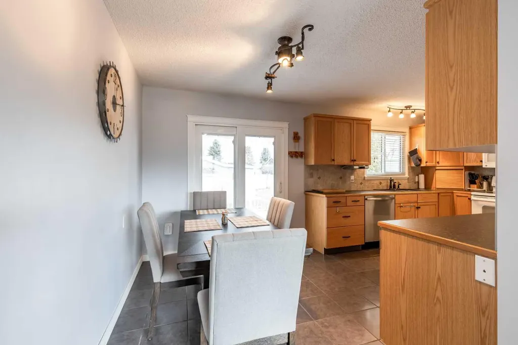 510 Terrill Road NW Medicine Hat AB T1A 7A7