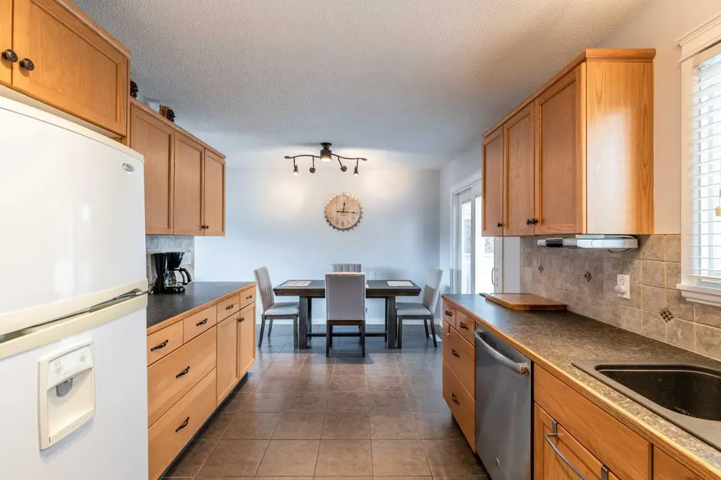 510 Terrill Road NW Medicine Hat AB T1A 7A7