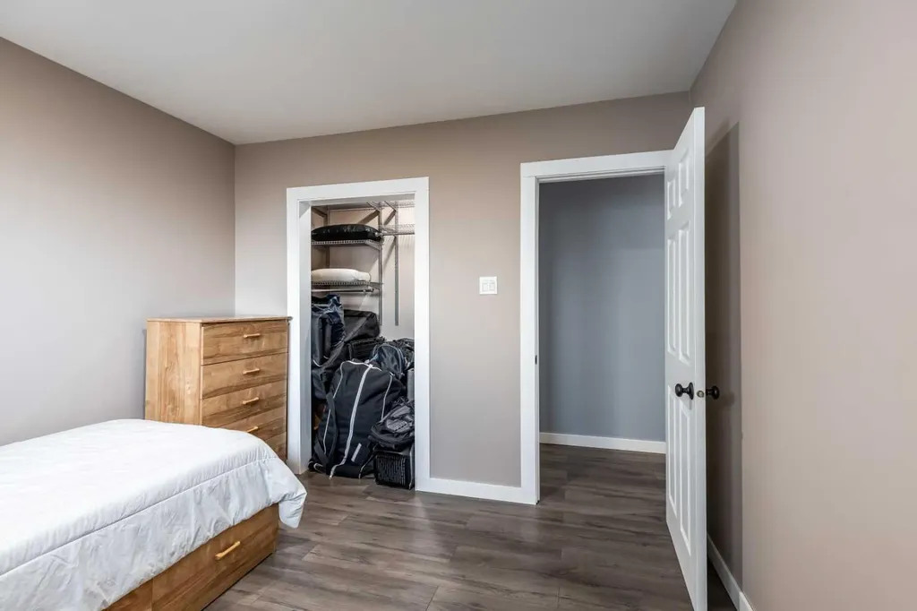 510 Terrill Road NW Medicine Hat AB T1A 7A7