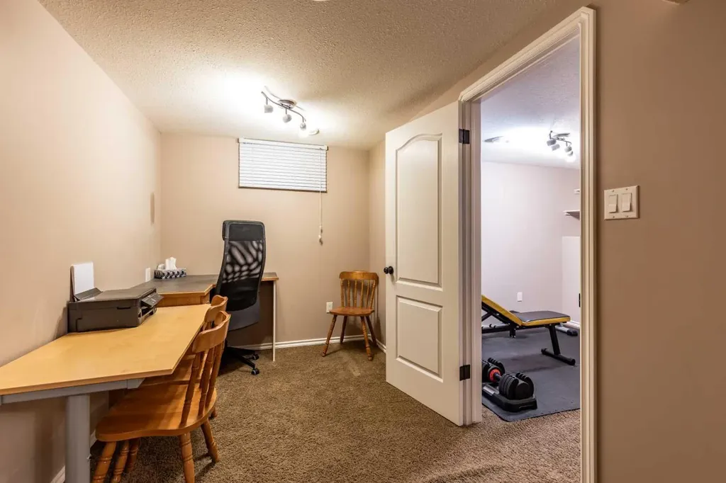 510 Terrill Road NW Medicine Hat AB T1A 7A7