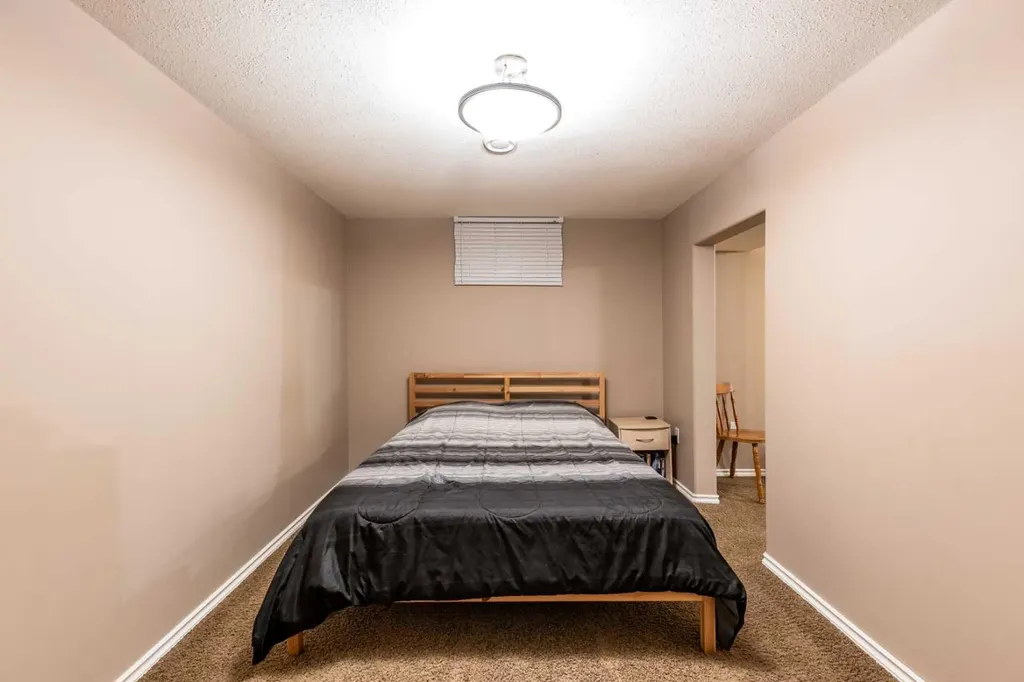 510 Terrill Road NW Medicine Hat AB T1A 7A7