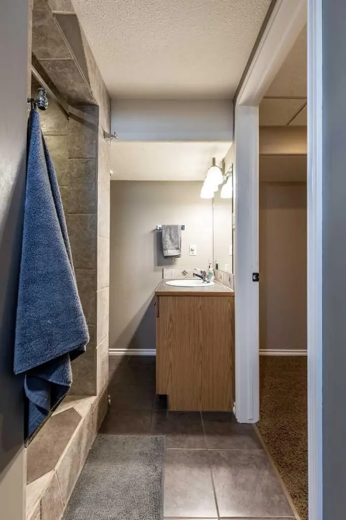 510 Terrill Road NW Medicine Hat AB T1A 7A7