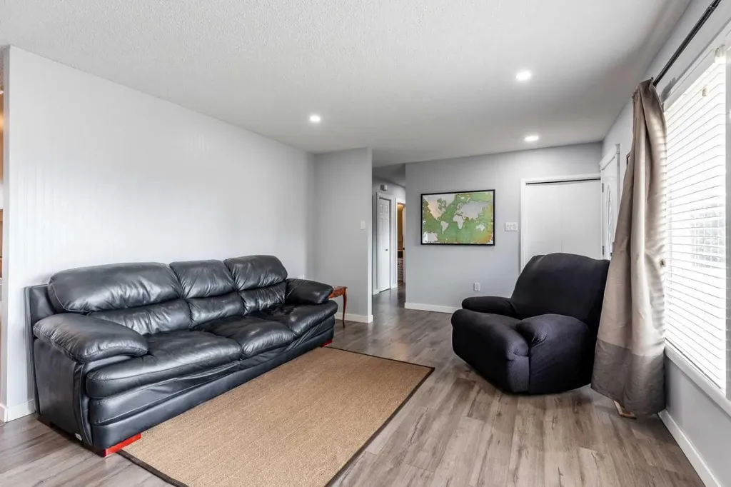 510 Terrill Road NW Medicine Hat AB T1A 7A7