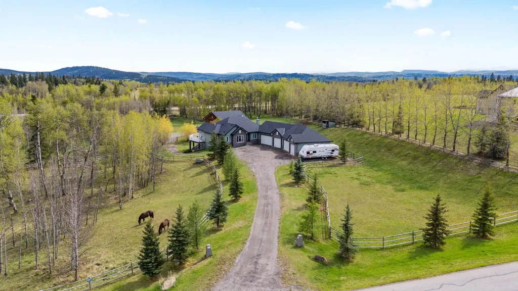 288017 160 Avenue W Rural Foothills County AB T0L 1W2