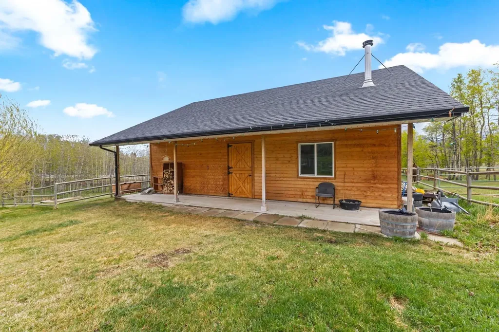 288017 160 Avenue W Rural Foothills County AB T0L 1W2