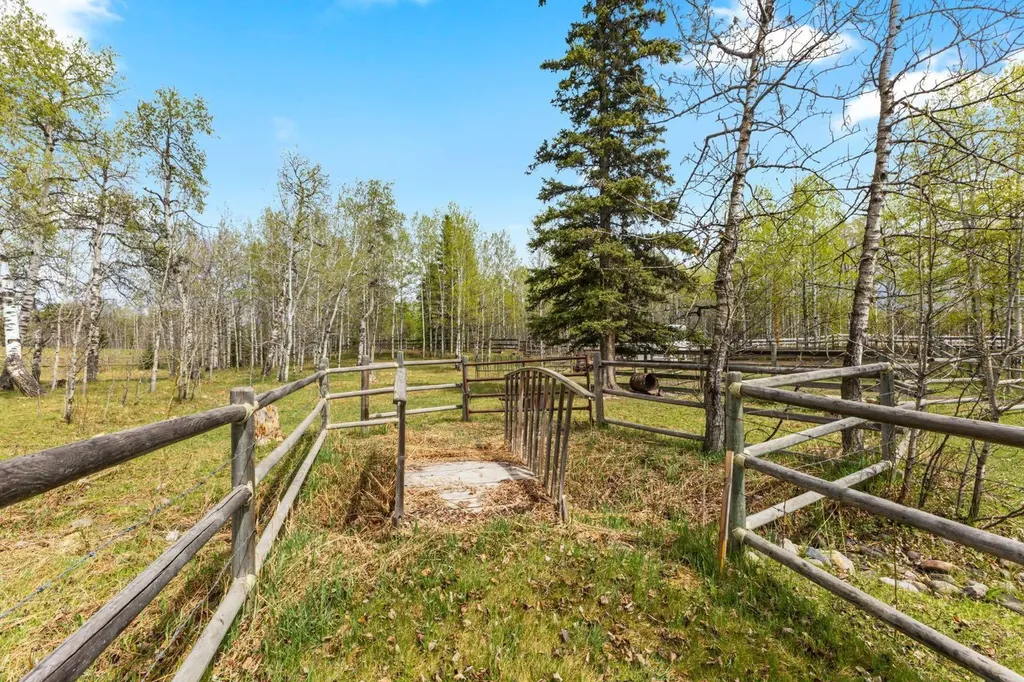 288017 160 Avenue W Rural Foothills County AB T0L 1W2