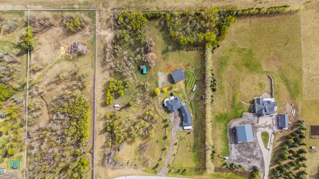 288017 160 Avenue W Rural Foothills County AB T0L 1W2