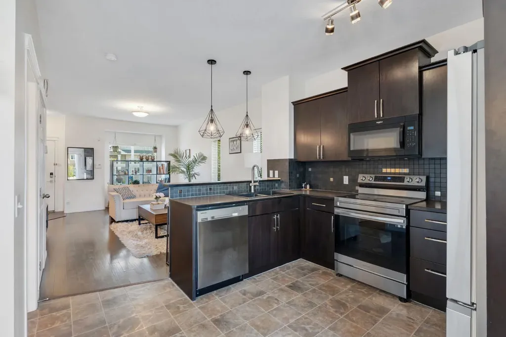 111 Tarawood Lane NE Calgary AB T3J 0H1