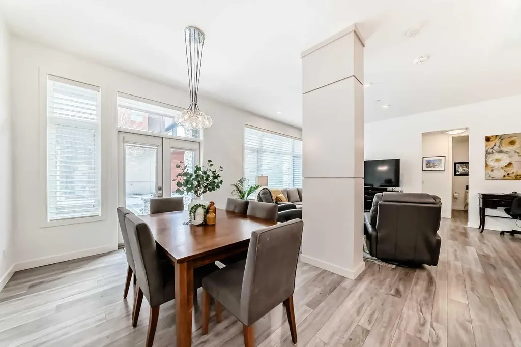 10 Mahogany Circle SE Calgary AB T3M 2V7