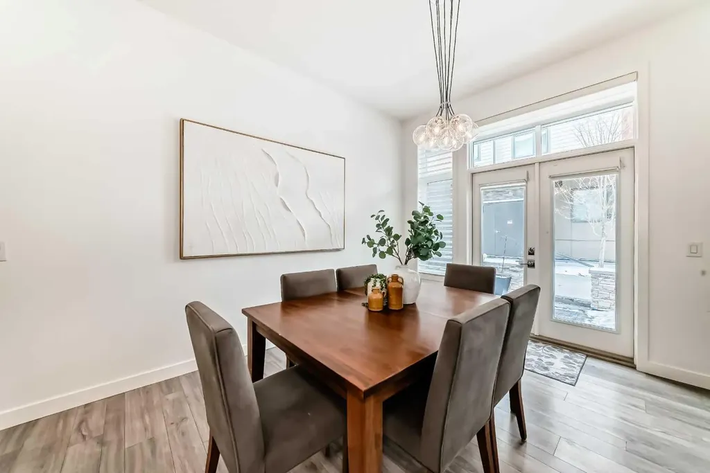 10 Mahogany Circle SE Calgary AB T3M 2V7