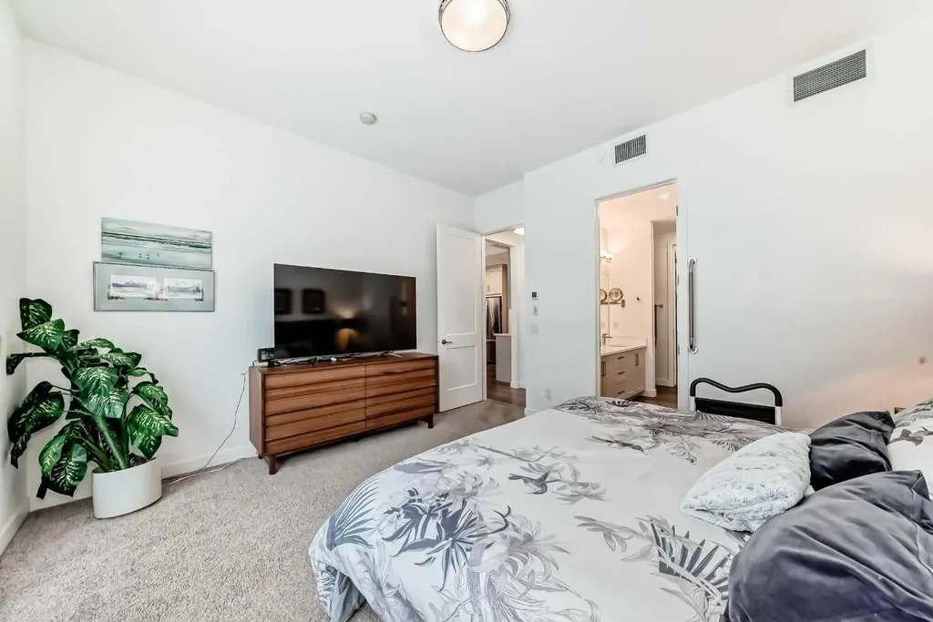 10 Mahogany Circle SE Calgary AB T3M 2V7