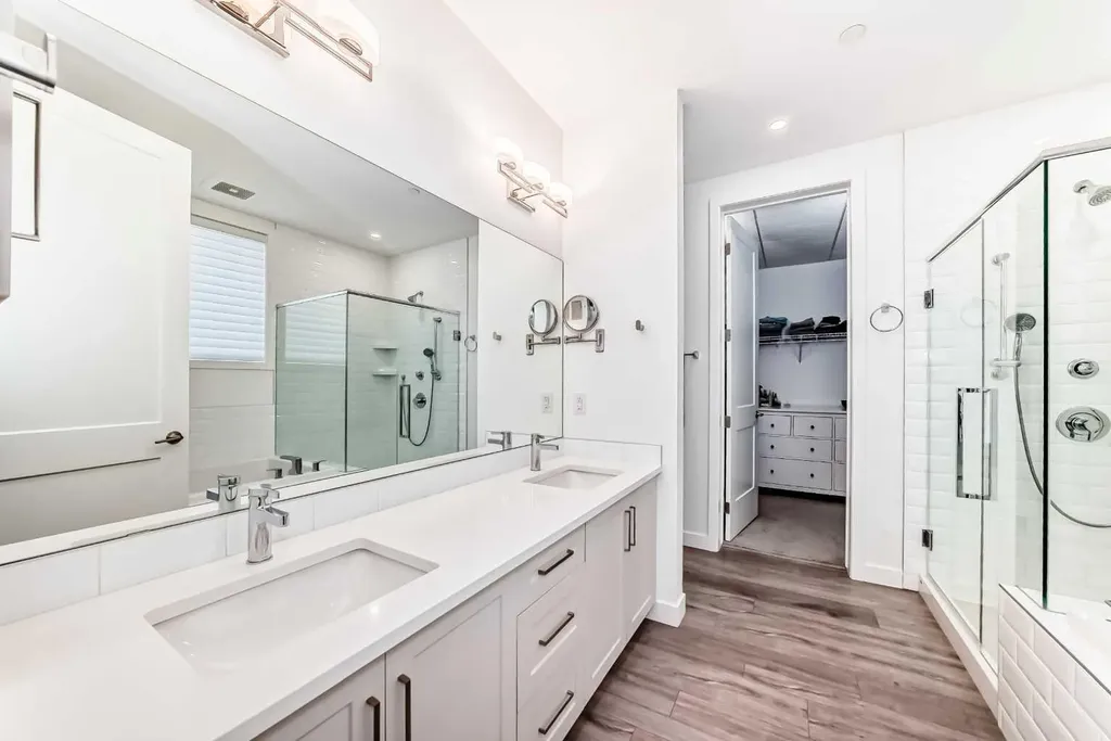 10 Mahogany Circle SE Calgary AB T3M 2V7