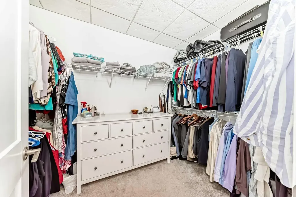 10 Mahogany Circle SE Calgary AB T3M 2V7