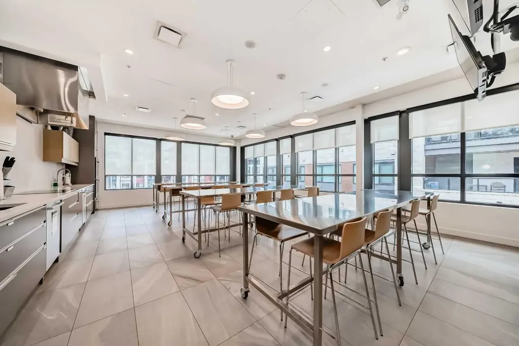 10 Mahogany Circle SE Calgary AB T3M 2V7