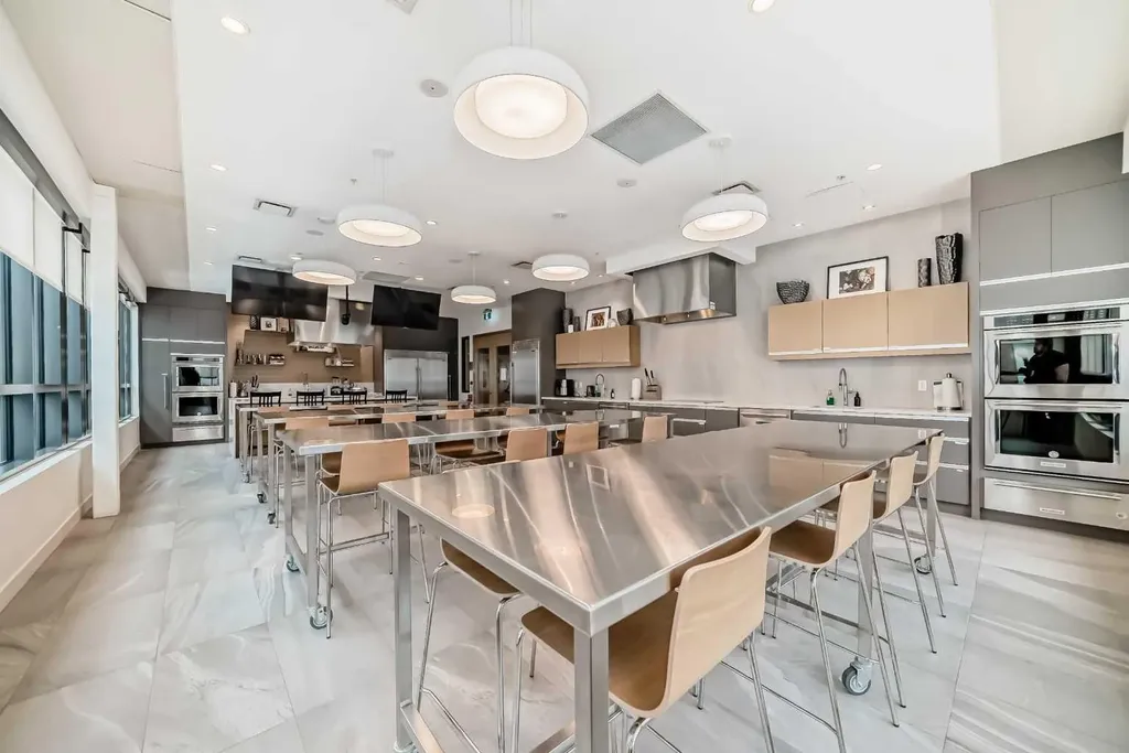 10 Mahogany Circle SE Calgary AB T3M 2V7