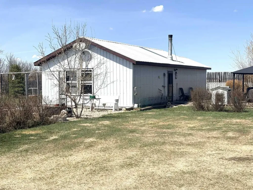 43101 155 Range Rural Flagstaff County AB T0B 1N0