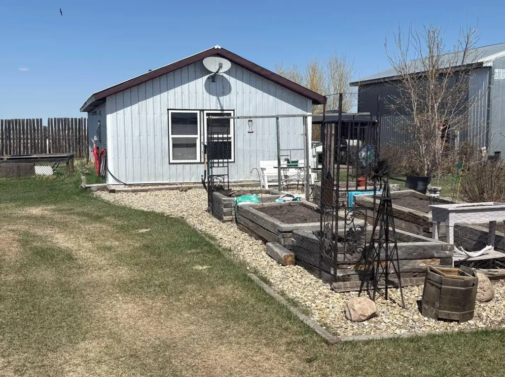 43101 155 Range Rural Flagstaff County AB T0B 1N0