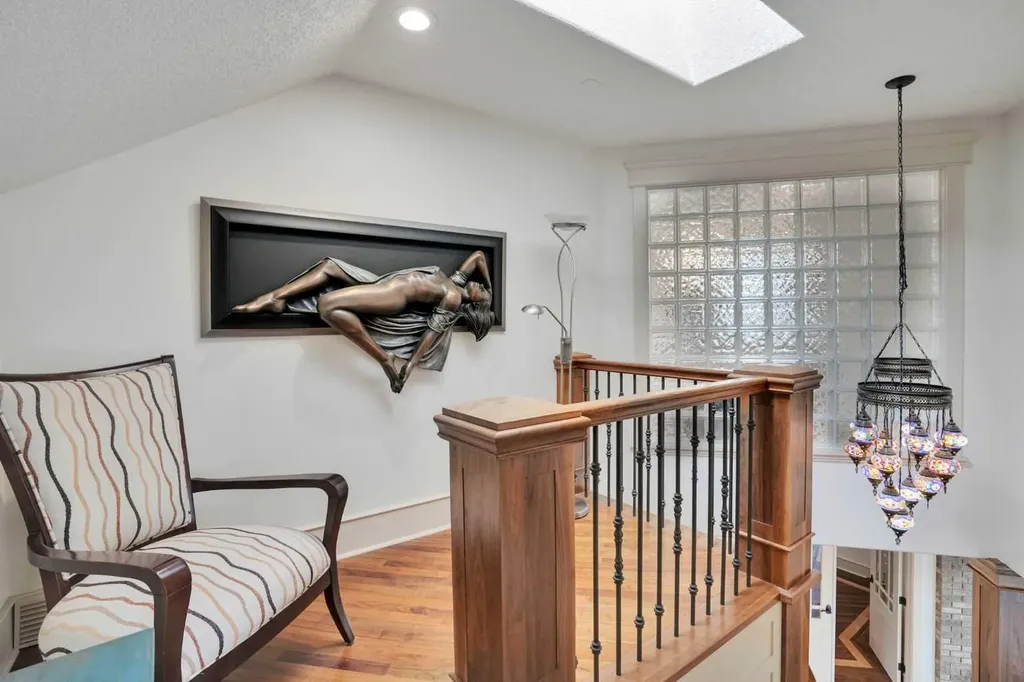 5107 Carney Road NW Calgary AB T2G1G1