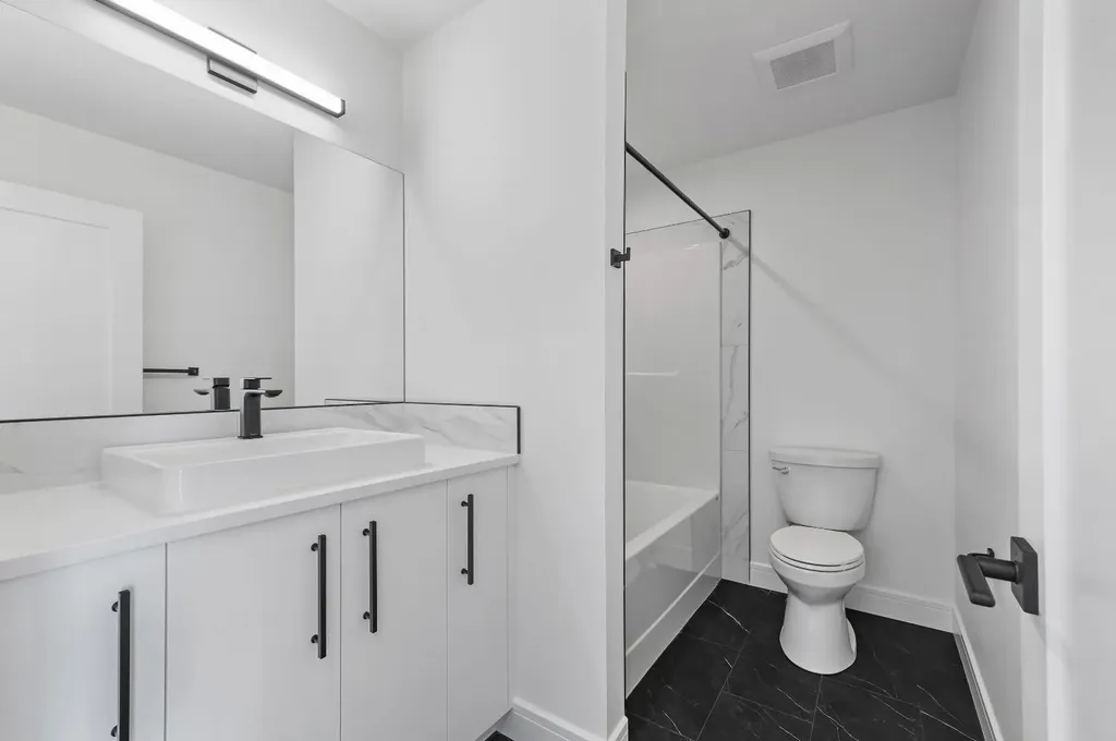 135 Walgrove Bay SE Calgary AB T2X 4Y7