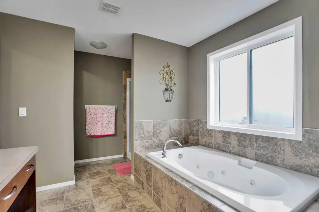 39 Skyview Shores Rise NE Calgary AB T3N 0C8