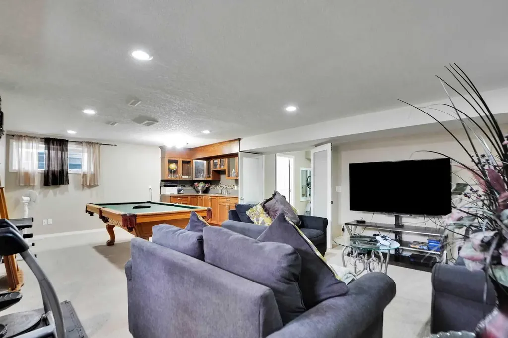 39 Skyview Shores Rise NE Calgary AB T3N 0C8