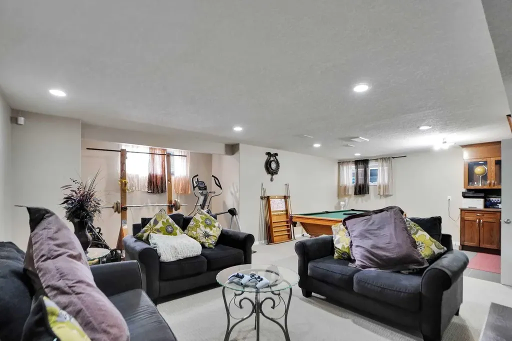 39 Skyview Shores Rise NE Calgary AB T3N 0C8