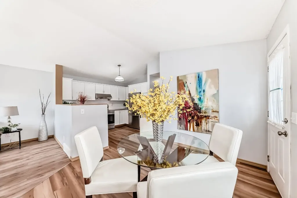 118 Bridleridge Way SW Calgary AB T2Y4K8
