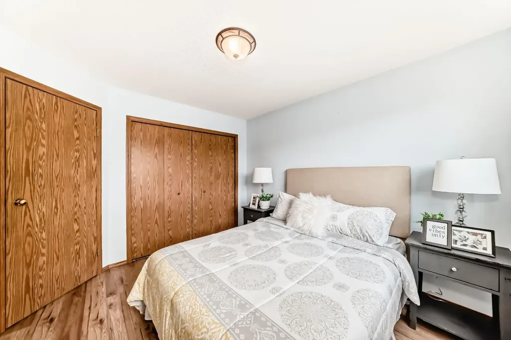 118 Bridleridge Way SW Calgary AB T2Y4K8