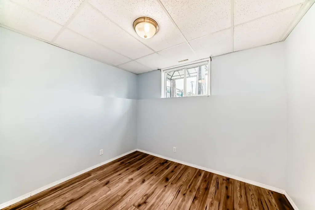 118 Bridleridge Way SW Calgary AB T2Y4K8