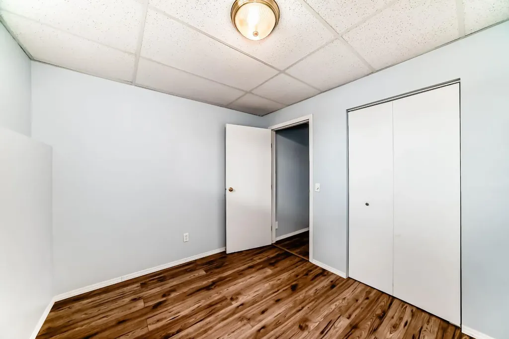 118 Bridleridge Way SW Calgary AB T2Y4K8