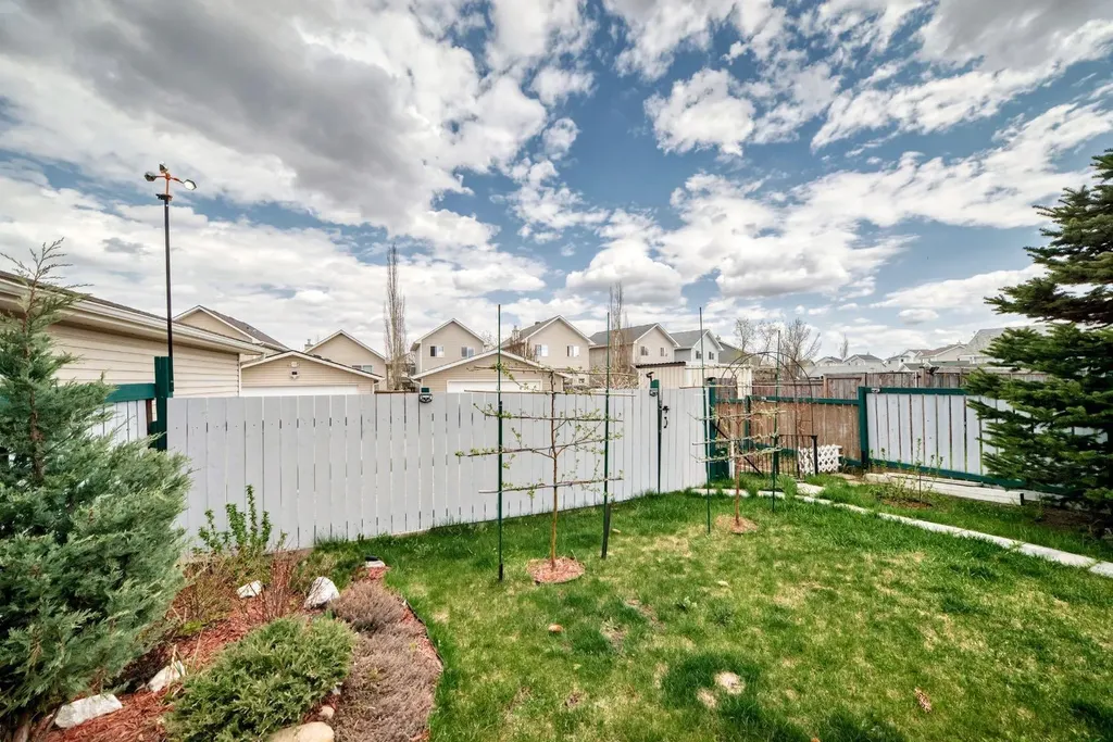 118 Bridleridge Way SW Calgary AB T2Y4K8