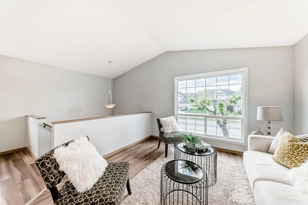 118 Bridleridge Way SW Calgary AB T2Y4K8