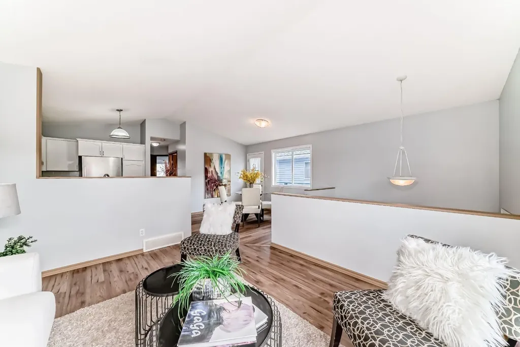 118 Bridleridge Way SW Calgary AB T2Y4K8
