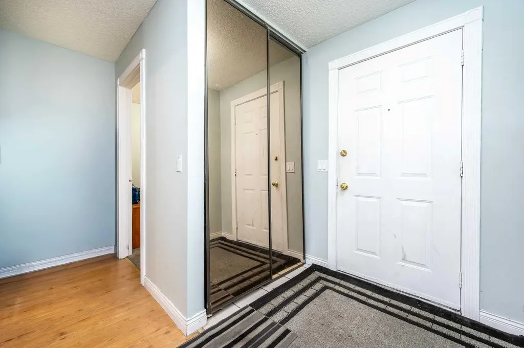 356 Falmere Road NE Calgary AB T3J2Z4
