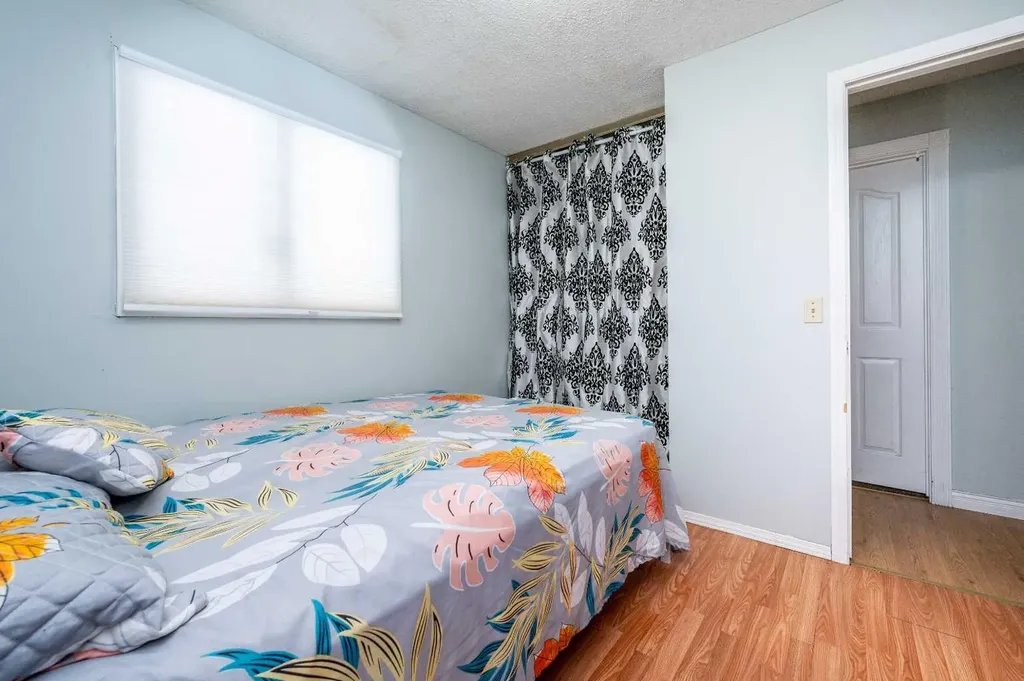356 Falmere Road NE Calgary AB T3J2Z4