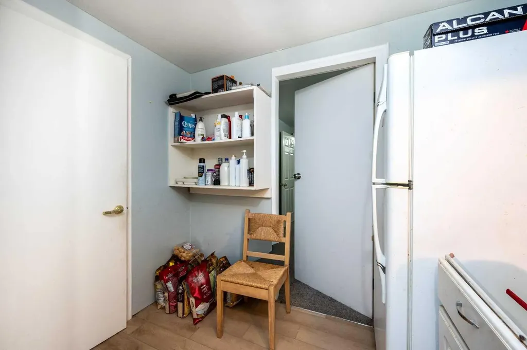 356 Falmere Road NE Calgary AB T3J2Z4