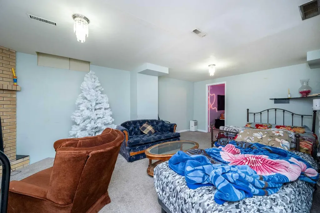 356 Falmere Road NE Calgary AB T3J2Z4