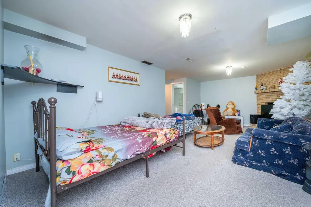 356 Falmere Road NE Calgary AB T3J2Z4
